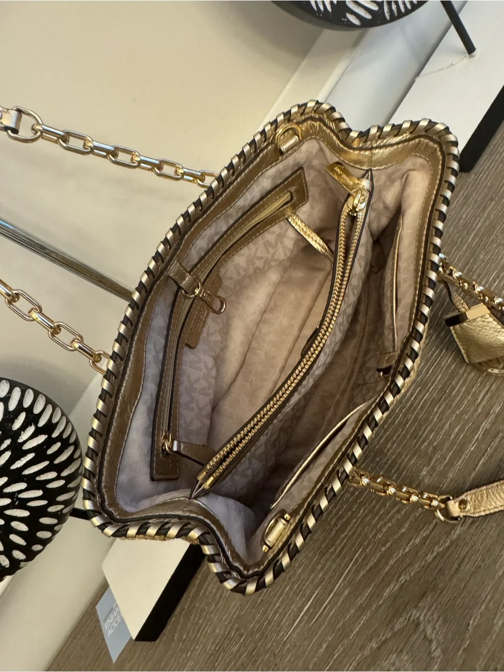 Michael Kor  Straw Rosalie Convertible Satchel. Missing the shoulder strap. - Picture 3 of 16